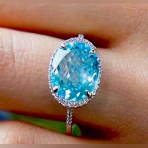 Unique Dillards oval Aquamarine Topaz cocktail ring 6